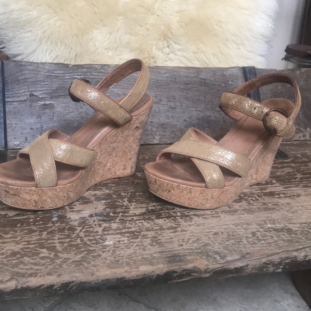 UGG Gold & Tan Leather Cork Wedge Sandal 6.5 - Picture 3 of 6